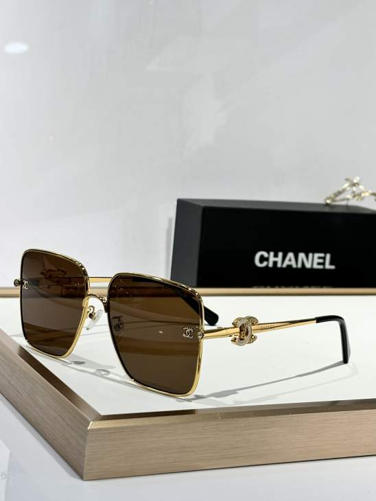 Picture of Chanel Sunglasses _SKUfw77837717fw